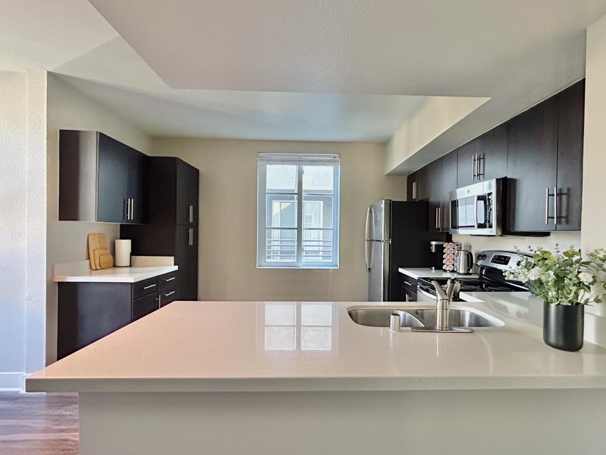 לוס אנג'לס 2Bd 2Ba Santa Monica Apartment With Relaxing Pool View מראה חיצוני תמונה