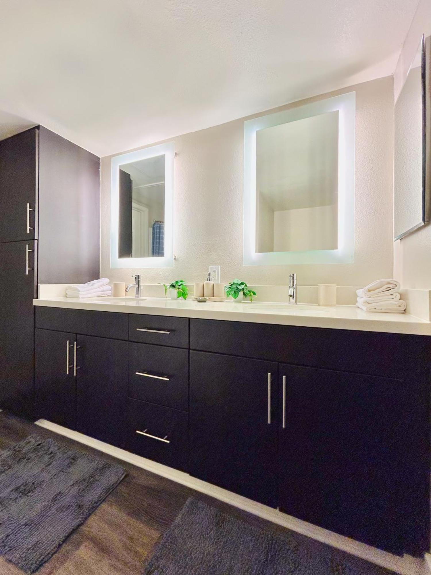 לוס אנג'לס 2Bd 2Ba Santa Monica Apartment With Relaxing Pool View מראה חיצוני תמונה