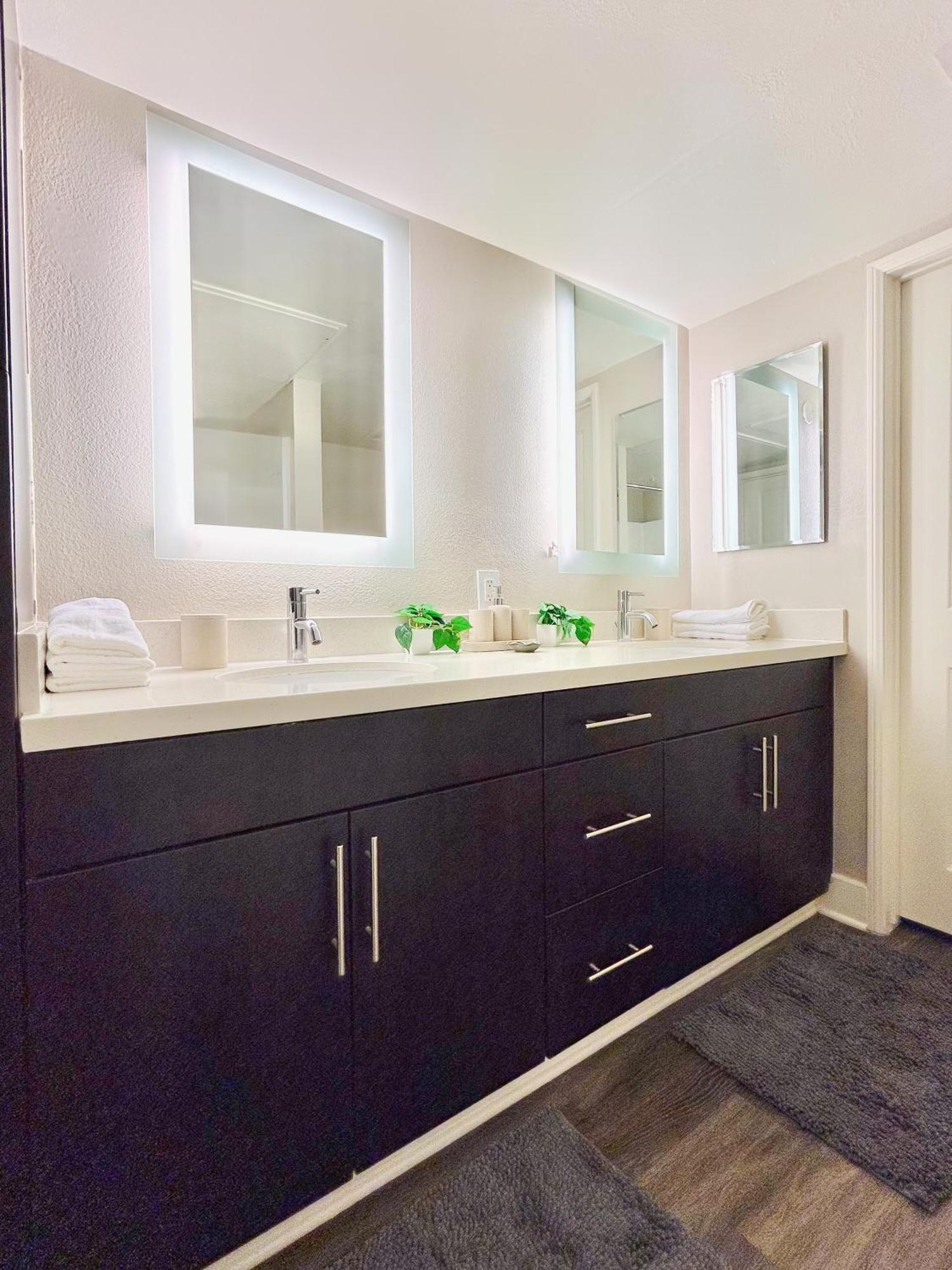 לוס אנג'לס 2Bd 2Ba Santa Monica Apartment With Relaxing Pool View מראה חיצוני תמונה